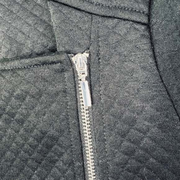 •NWT🤩 |•MOSSIMO•| Cute Black Moto Style Asymmetrical Zip Up Jacket Size Small - Picture 8 of 16